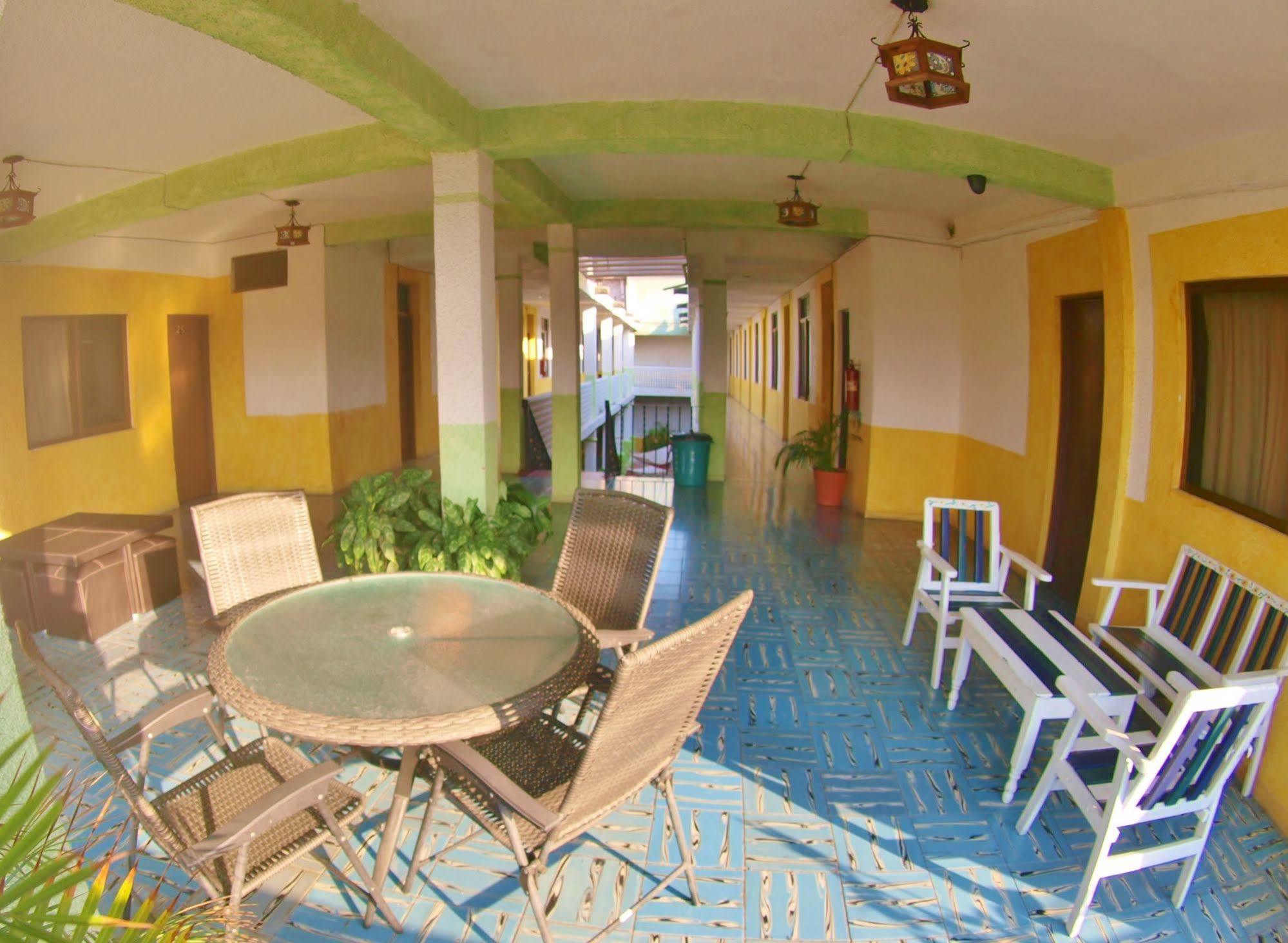 Hotel San Lorenzo Barra de Navidad Zewnętrze zdjęcie